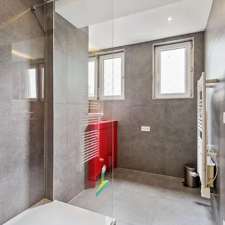 Modern - Zeezicht - Perfecte Ligging Lägenhet